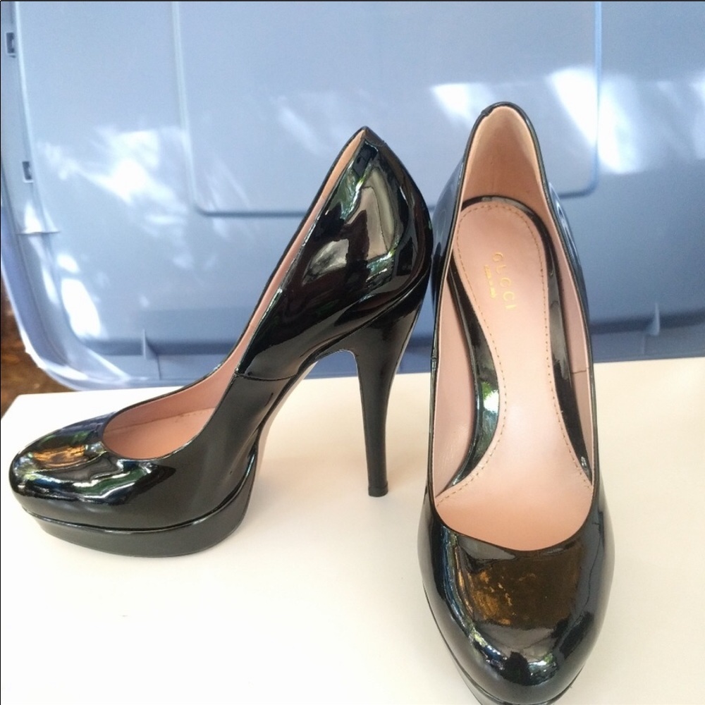 Like new, Gucci heel